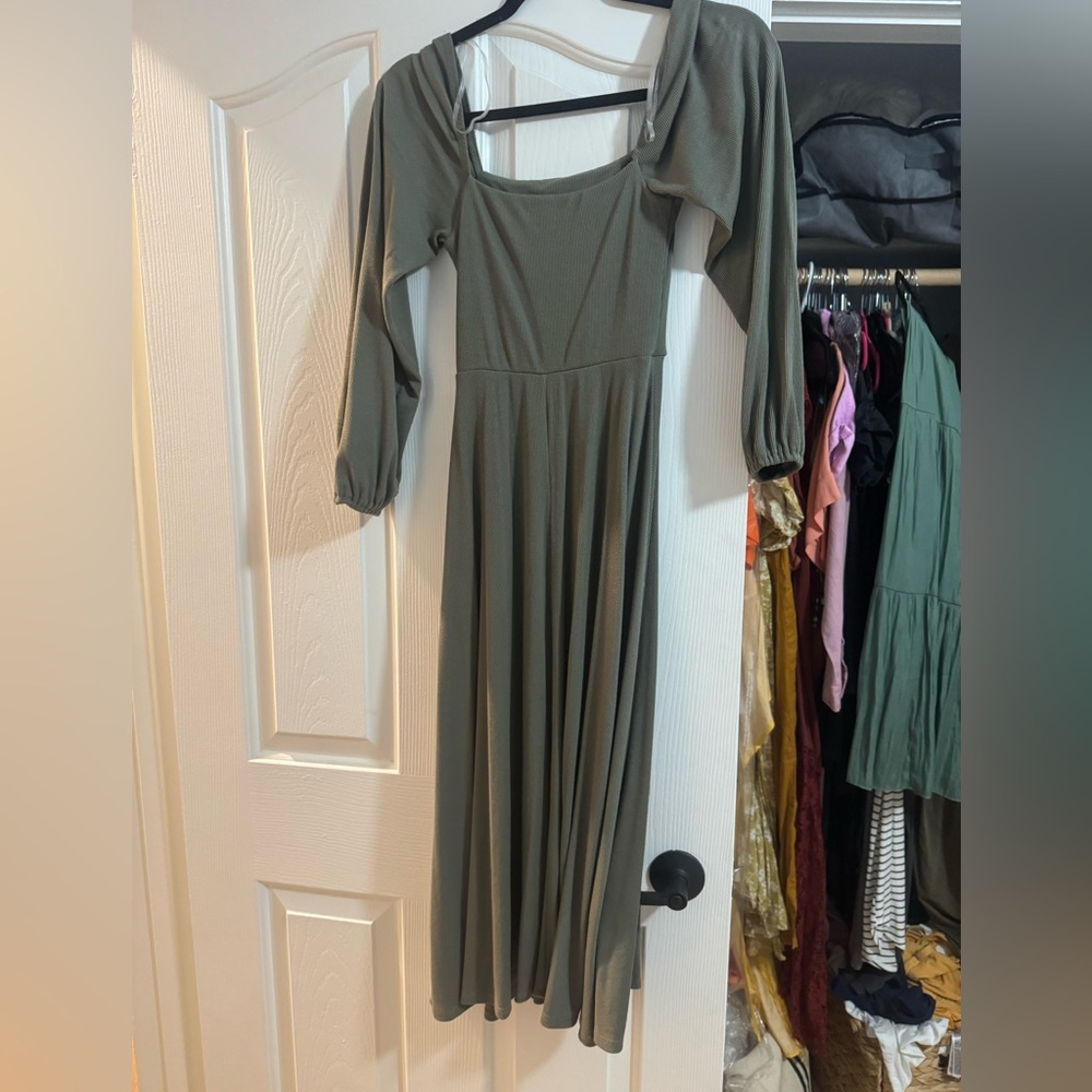 Carly Jean Los Angeles Olive Long Sleeve Dress
